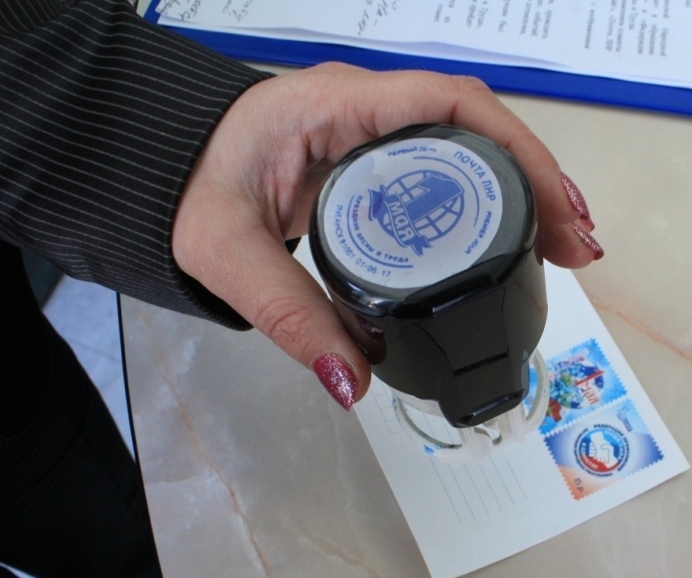 1000wm.jpg 1000wm.jpg